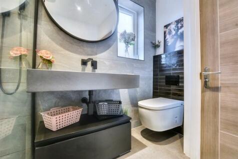 Bathroom_2.jpeg