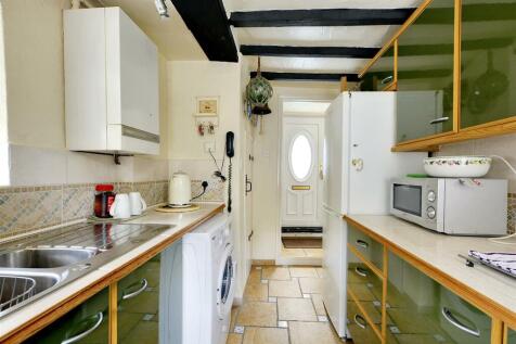 Kitchen_2.jpeg