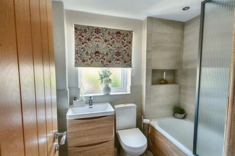 bathroom.jpeg