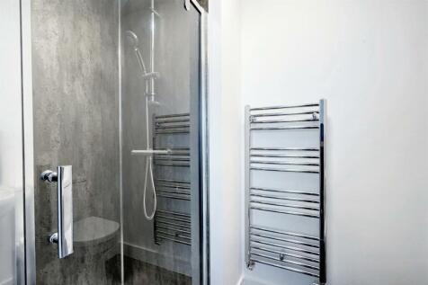 Shower Room 1-2.jpeg