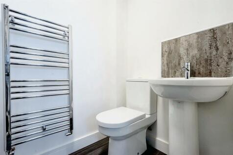 Shower Room 1-1 .jpeg