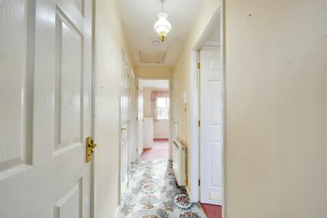 Hallway_1.jpeg