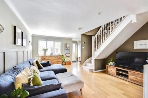 Lounge/Sitting Room