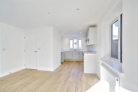 Open Plan Living/Dining Area with Kitchen