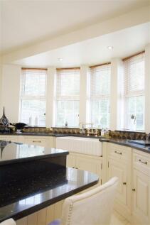 Dining/Living Kitchen