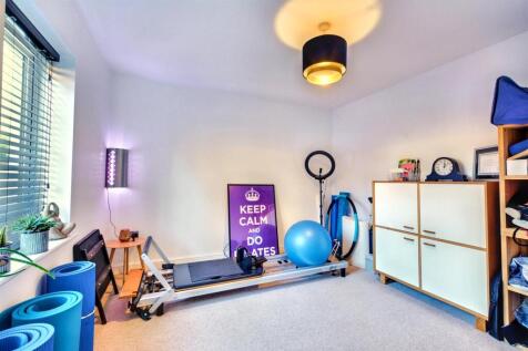 Sitting/Play/TV Room