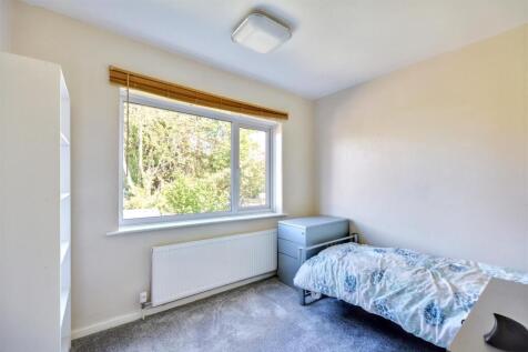 Bedroom 2_1.jpeg