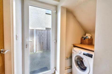 Rear Hall/Utility