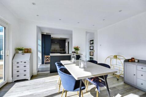 Living/Dining Kitchen