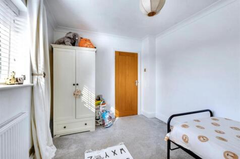 Bedroom 3_2.jpeg