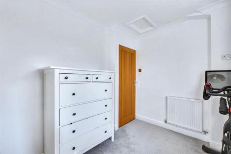 Bedroom 4_2.jpeg