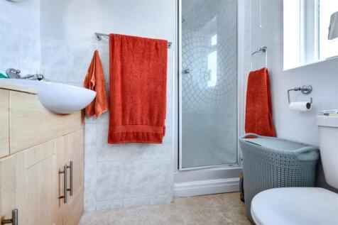 Ensuite.jpeg