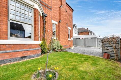 Front Garden_2.jpeg