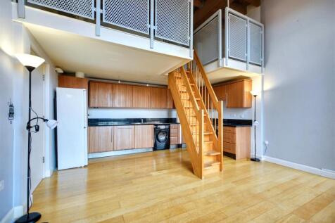 Lounge Kitchen_3.jpeg