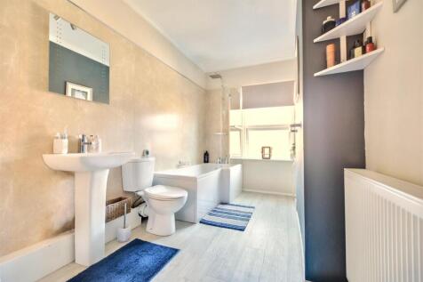 Bathroom.jpeg