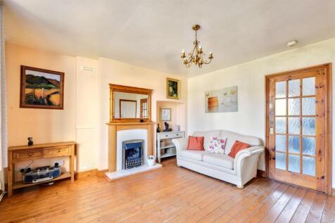 Lounge/Sitting Room