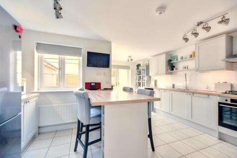 Dining/Living Kitchen