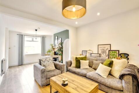 Open Plan Lounge/Dining Kitchen