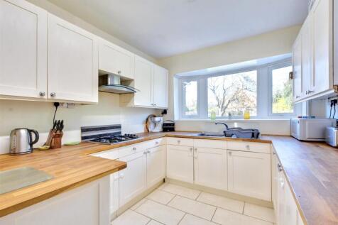 Kitchen_3.jpeg