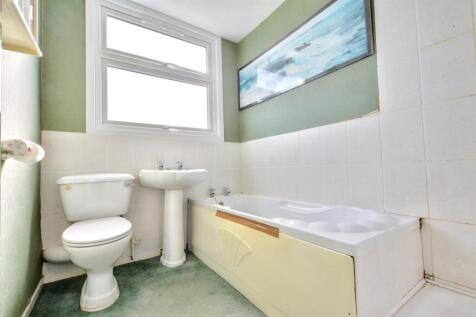 Bathroom_1.jpeg
