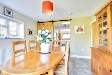 Dining Room_2.jpeg