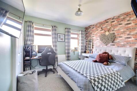 Bedroom 2_1.jpeg