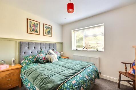 Bedroom 5_1.jpeg