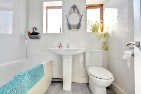 Bathroom.jpeg