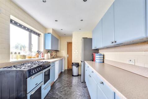 Kitchen_1.jpeg