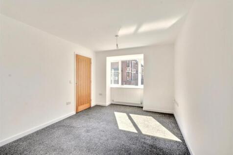 Lounge/Sitting Room