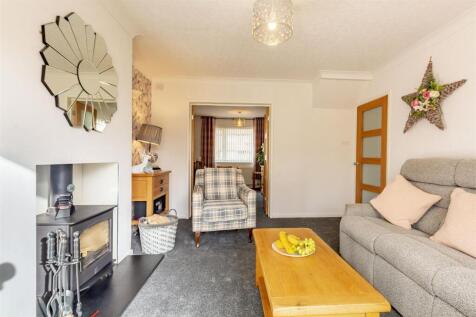 Lounge/Sitting Room