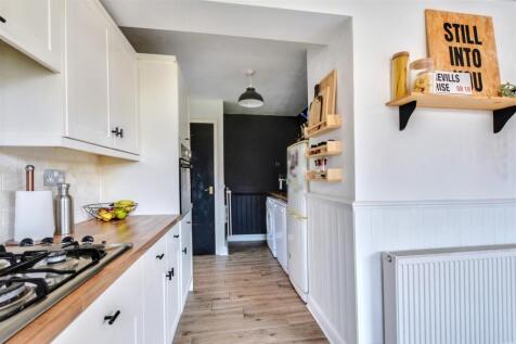 Kitchen_3.jpeg