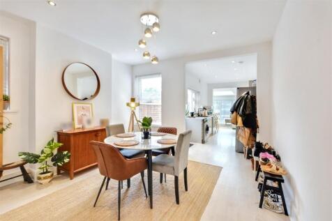 Dining Room_1.jpeg