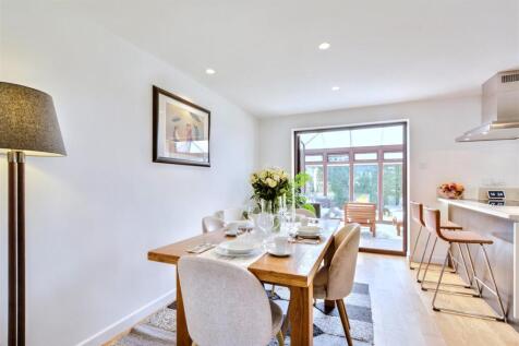 Dining Room_1.jpeg