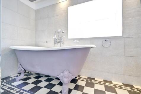 Bathroom1_2.jpg