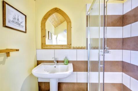 cottage 1 Bathroom 1_1.jpeg