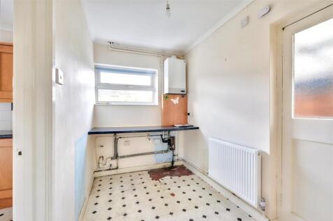 Utility Room_1.jpeg