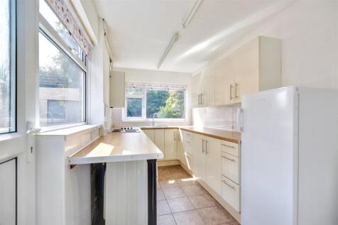Kitchen_1.jpeg