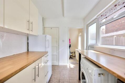 Kitchen_2.jpeg
