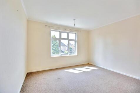 Bedroom 2_1.jpeg