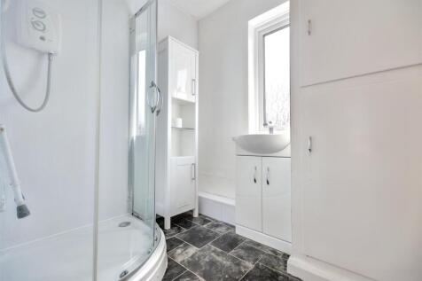 Shower Room.jpeg