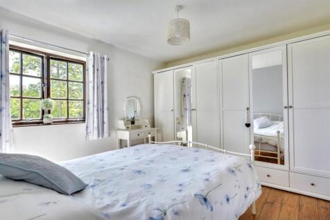 Bedroom One_4.jpeg