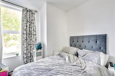 Bedroom 2_1.jpeg