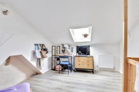 Loft Room_1.jpeg