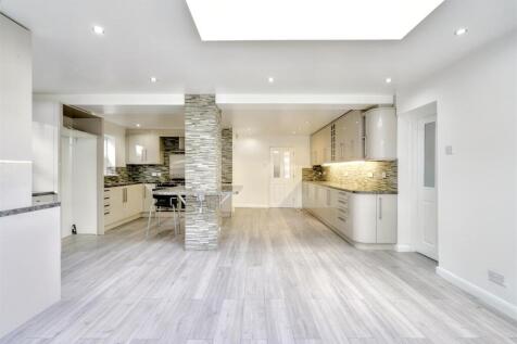 Living/Dining Kitchen