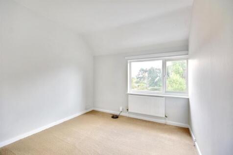 Bedroom 1_1.jpeg