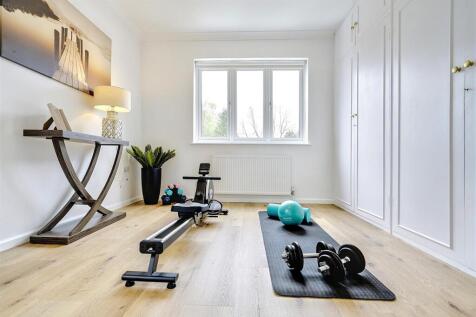 Bedroom 5/Gym