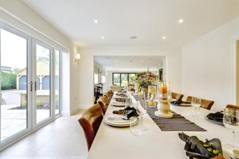 Inner Hall, Bar and Dining Area