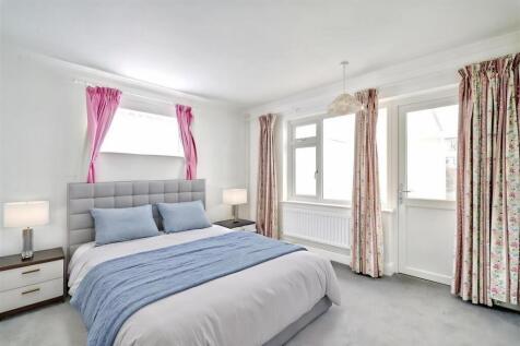 2JZs9UzM7UewJi1er_vNFw - Bedroom - Standard - 0.jp