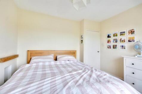 Bedroom 1_2.jpeg